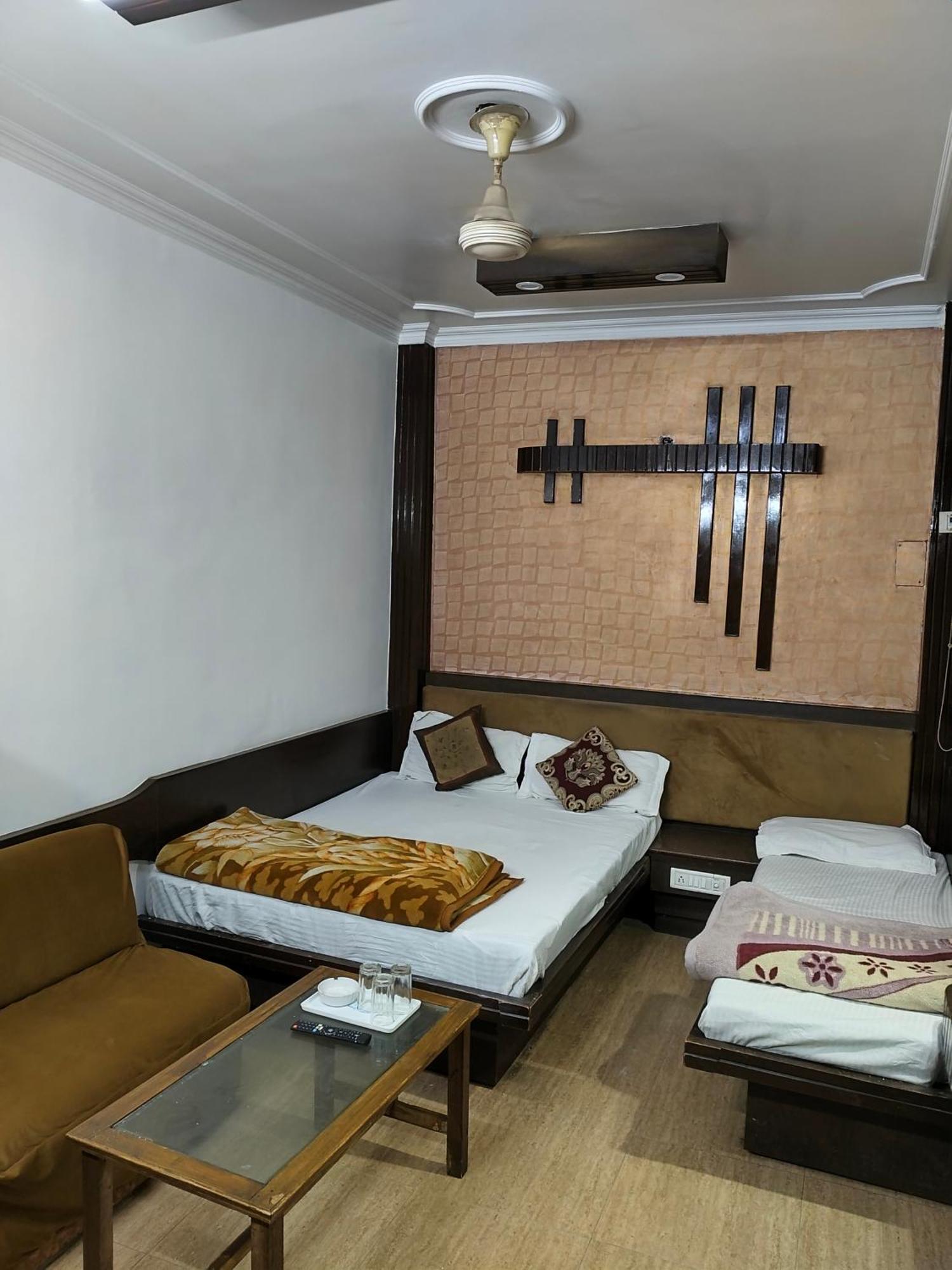 Hotel Yatri International นิวเดลี ห้อง รูปภาพ